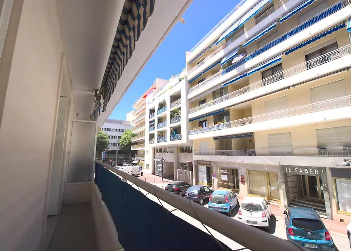 Center - 1 Bedroom - 4 People Διαμέρισμα